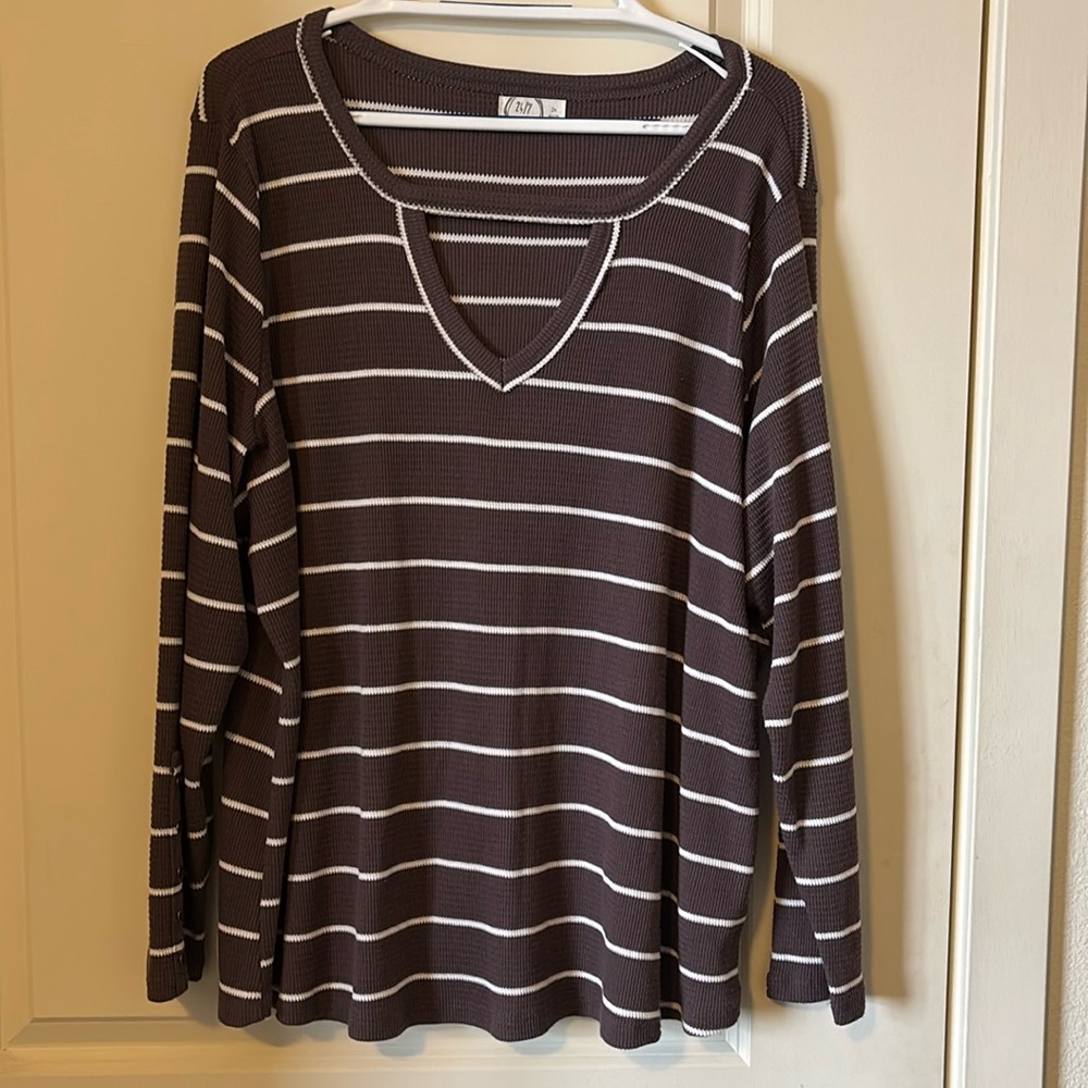 Maurices ribbed long sleeve cut out blouse